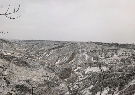 初雪至，战歌起！采二石油红映亮寒冬上产路