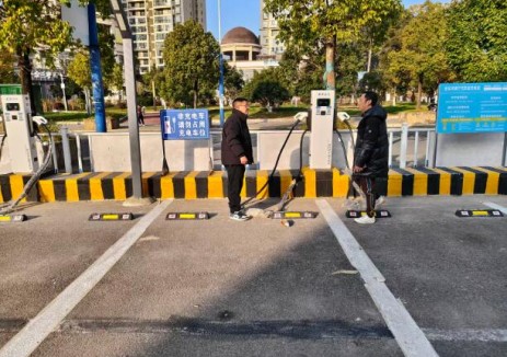 贵州省镇宁自治县市场监管局开展充电桩计量监督检查护航绿色出行消费权益
