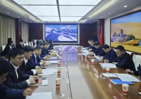 羅必雄與甘肅酒泉市委書記王立奇會談