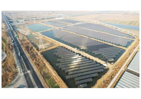 中国能建江苏电建一公司承建的连云港云台43.28兆瓦渔光互补光伏发电项目全容量并网成功