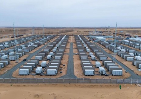 内蒙古磴口泰垚鑫储<em>光储电站</em>正式并网送电