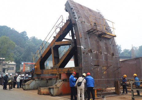 西藏扎拉水电站弧门通过验收