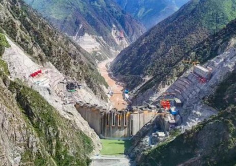 上新！金沙江叶巴滩水电站首批机组投产