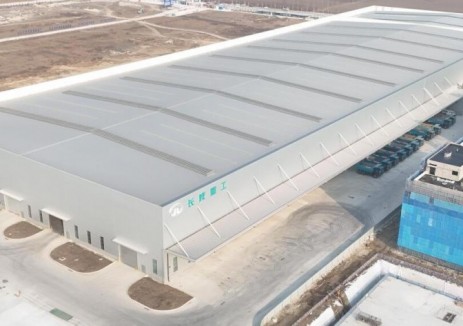 山东济宁新能源工程机械产业园首座核心厂房竣工