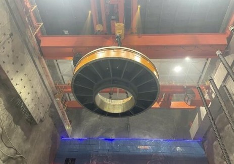 云贵湘发电片区两电站同日完成机组A修转子吊出作业