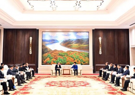 倪真拜會黑龍江省委副書記、省長梁惠玲