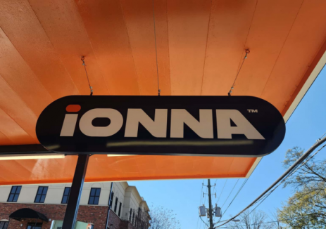 当国际车企联盟“去App化”，电闪加的选择是什么？专注场景，回归充电本质