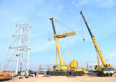 宁煤LNG项目高架火炬完成整体安装