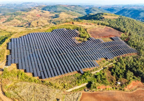 云南文山州两个光伏项目首批方阵并网发电