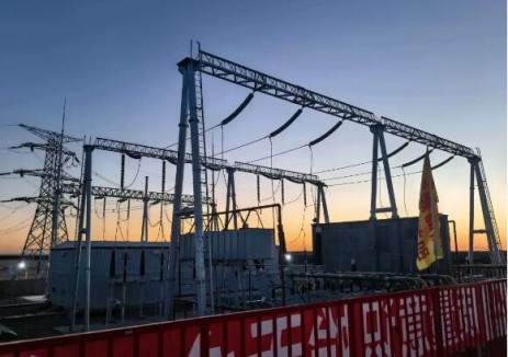 内蒙古杭锦旗防沙治沙110万千瓦风电光伏一体化一期项目送电投运