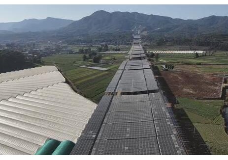 云南滇中引水观音山倒虹吸沿线45兆瓦光伏发电项目全容量并网成功