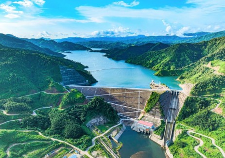 电建海投公司2025年发电量突破100亿千瓦时且绿电占比超半