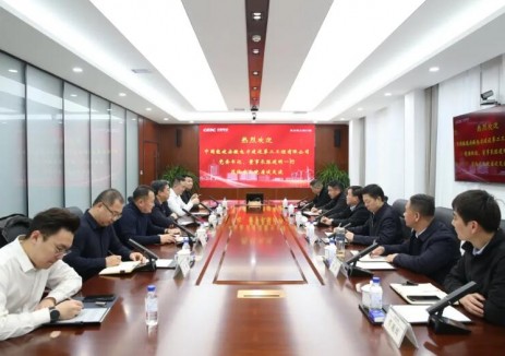 倪海与中国能建安徽电力建设第二工程有限公司开展交流座谈