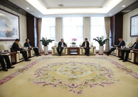 共同推动区域绿色能源发展！国家电投新疆公司与中国水电四局座谈