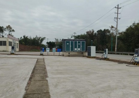 四川宜宾井江镇喜添新能源充电桩，绿色出行更便捷