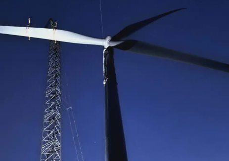 华能清洁能源公司辽宁大连市瓦房店赵屯陆上风电场二期项目全容量吊装完成
