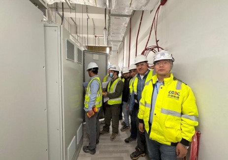 中国能建华东电力试研院沙特凯西姆Ⅱ期燃机项目DCS受电一次成功