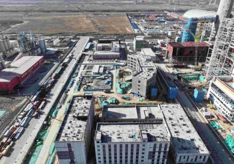 国能宁夏六盘山项目1号机组高压缸顺利吊装就位