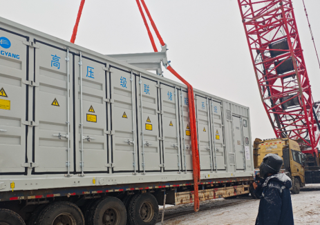 关键节点达成!明阳龙源圆满完成威俊400MW/1600MWh高压级联储能项目交付与吊装