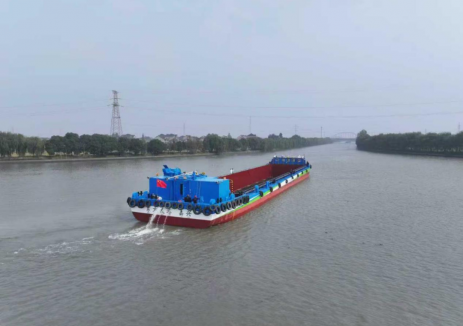 海大清能出品全国首艘内河64TEU氢动力集装箱船成功取证入级，开创内河绿色航运应用新模式