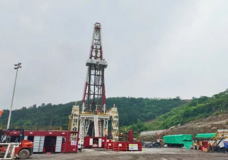 中石化江汉石油工程公司70126JH钻井队创华东页岩气水平段单日进尺最高纪录