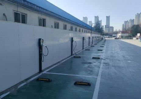 兴业集团吉速高新科技路充电站盛大开业