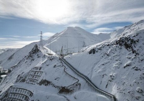 新疆萨瓦亚尔顿金矿技改110KV电缆铺设圆满完成