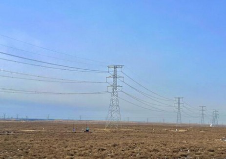 内蒙古过三粱500千伏输变电工程投产送电