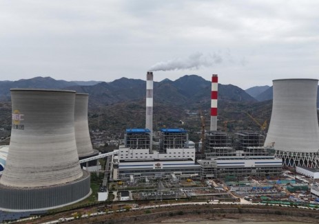 陕西商洛二期项目3号机组发电机转子穿装顺利完成