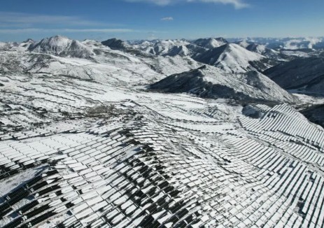 国内最大！四川这一超高海拔山地光伏项目全容量并网