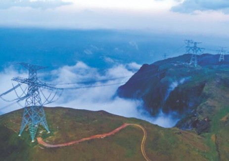 南方电网西电东送年送电量首超2600亿千瓦时，创历史新高