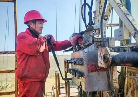 中国石油长城钻探钻三新疆项目队伍浅钻转型取得施工突破