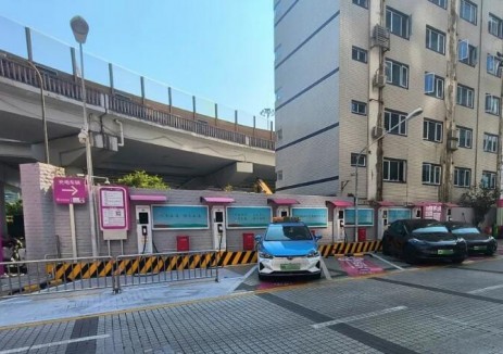 广东深圳粤运大厦720kW全液冷超充站正式投运