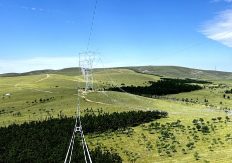 内蒙古春坤山至武川500千伏输电线路投产送电