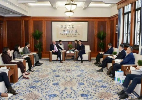 上海电气与开利集团共绘绿色合作新蓝图