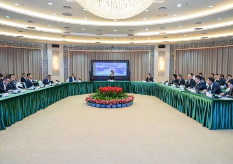 著名经济学家周其仁走进明阳集团，共探民营企业全球化前路