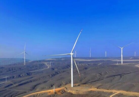 新疆吐鲁番风电项目风机吊装完成