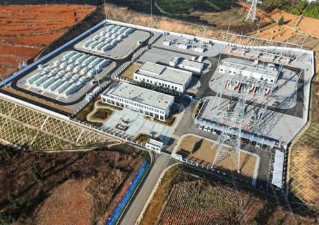 国家电投集团中国电力（中电国际）普安发电“风光火储”一体化项目100兆瓦/200兆瓦时储能工程并网