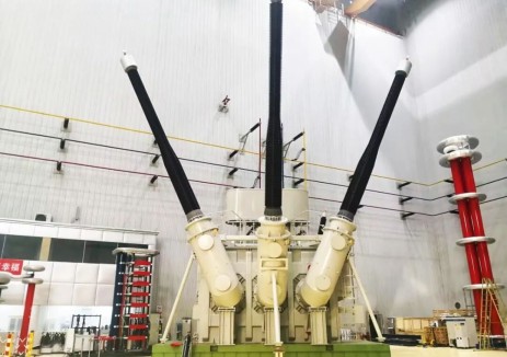 世界首台！中国电气装备成功研制750千伏柔性直流直降式交流站用变压器