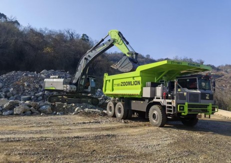 湖南省常德市桃源矿山项目首批新能源矿卡正式启用