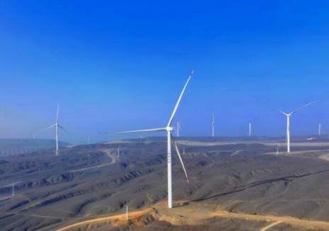 新疆吐鲁番风电项目风机全部吊装完成