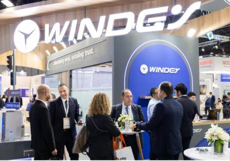 沙海点绿,智领未来:运达闪耀阿布扎比,共绘中东能源转型新图景