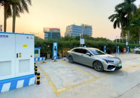 广东省广州市番禺大道北超充站正式投运