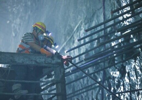 湖南省辰溪抽水蓄能电站地下厂房岩壁梁岩台爆破开挖圆满收官侧记