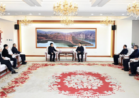 中国节能环保集团公司廖家生与鄂尔多斯市委书记李理、市长于海宇举行工作会谈