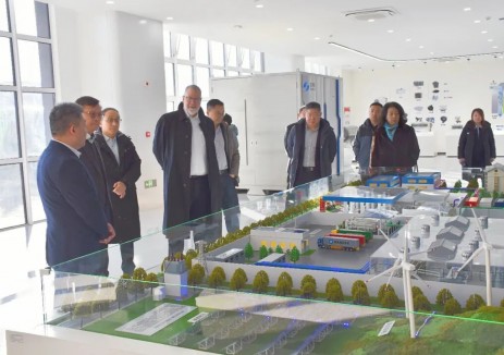 丹麦驻华使馆商务参赞与托普索公司一行到访亿华通