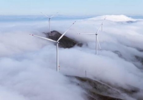 内蒙古赤峰巴林右旗30万千瓦风电项目全容量并网