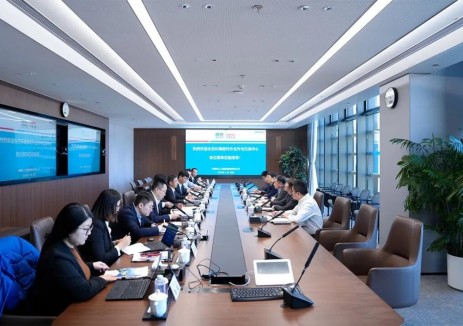 罗必雄与生态环境部对外合作与交流中心党委书记、主任李永红会谈