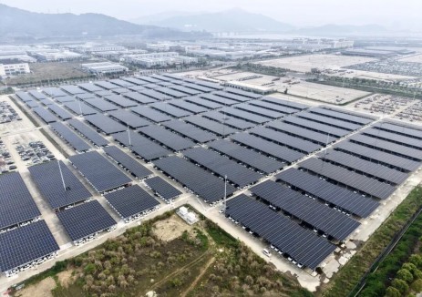 晶澳组件助力上汽打造分布式光伏车棚