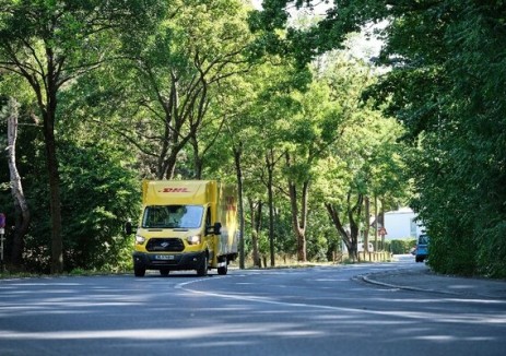 从可持续航空燃料到太阳能：DHL向2050年净零排放目标坚定前行